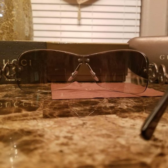 Authentic Gucci 2772/S wrap shield sunglas… - Picture 5 of 16